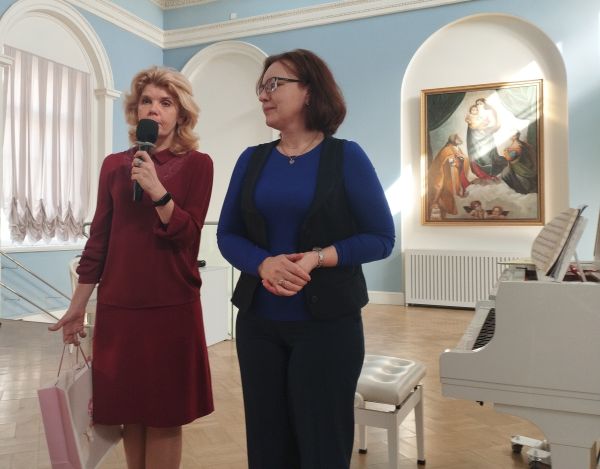 �.�. ������ � �.�. ��������